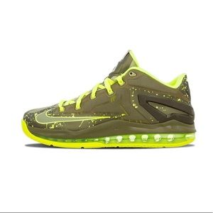 Nike LeBron 11 Low 
Basketball Shoes/Sneakers 
Dunkman 10
